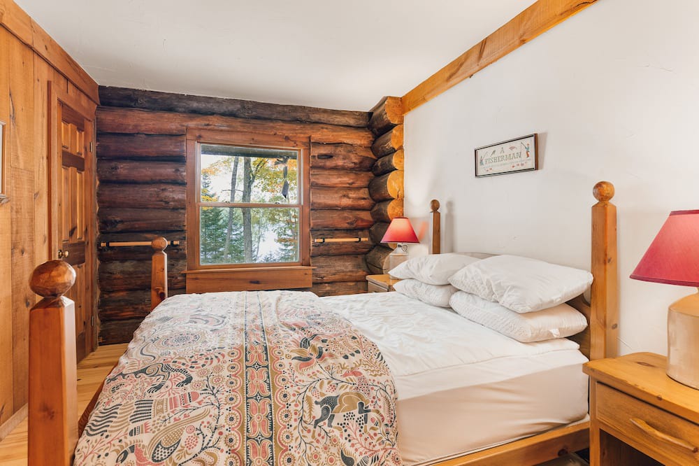 Photo of Bedroom in Dysart et al