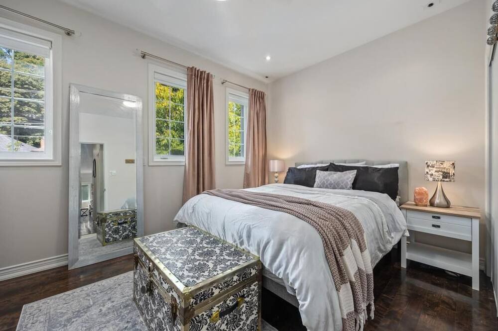 Photo of Bedroom in Midtown Toronto