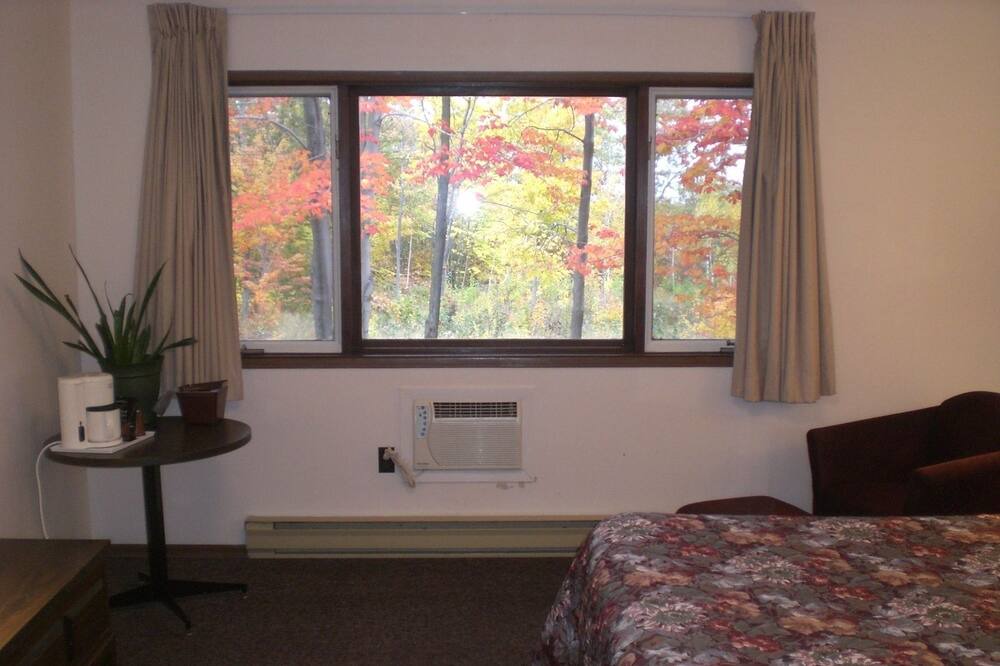 Photo of Bedroom in Algoma District