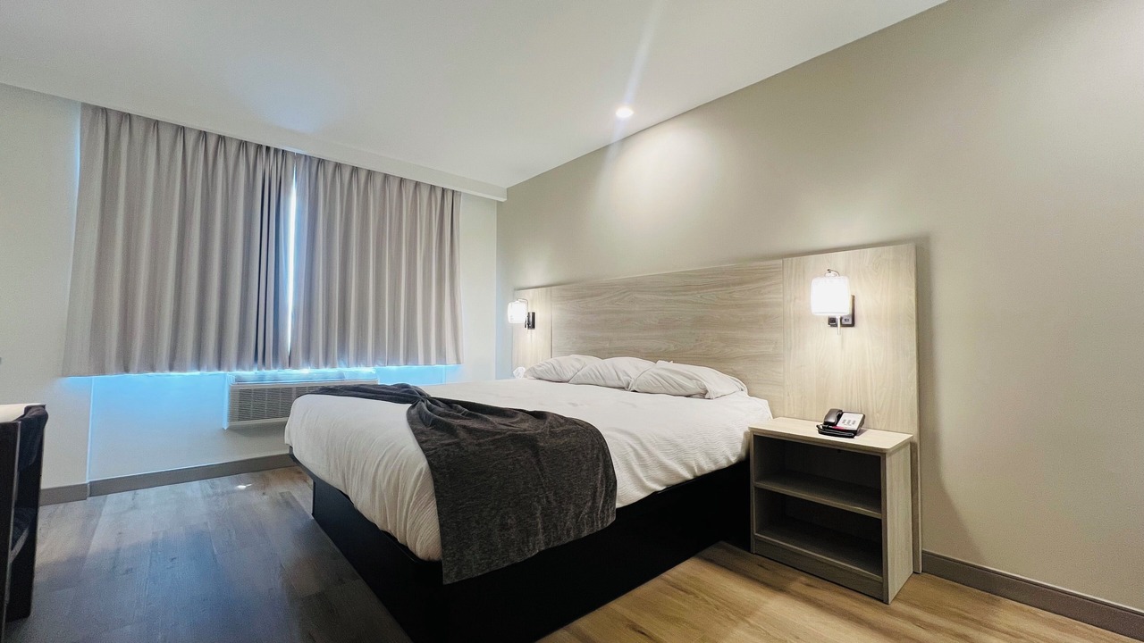 Photo of Bedroom in Espanola