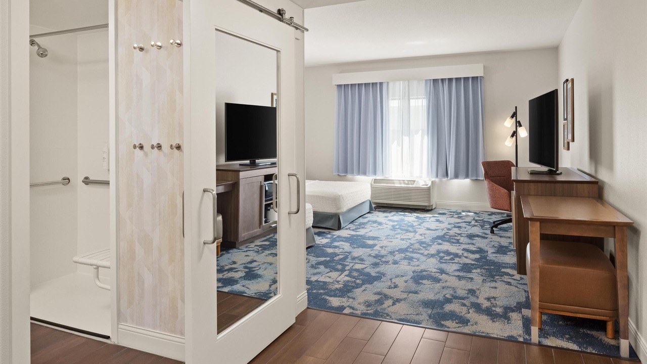 Photo of Bedroom in Roseville