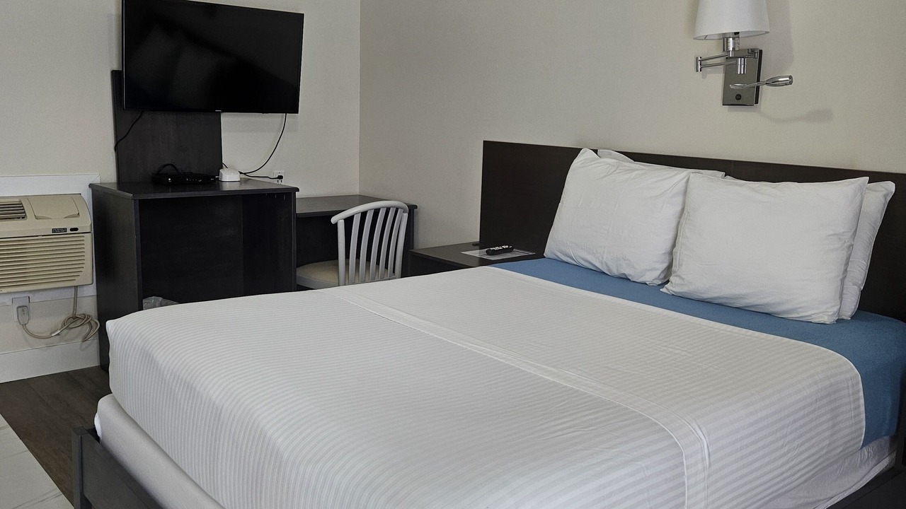 Photo of Bedroom in Flesherton