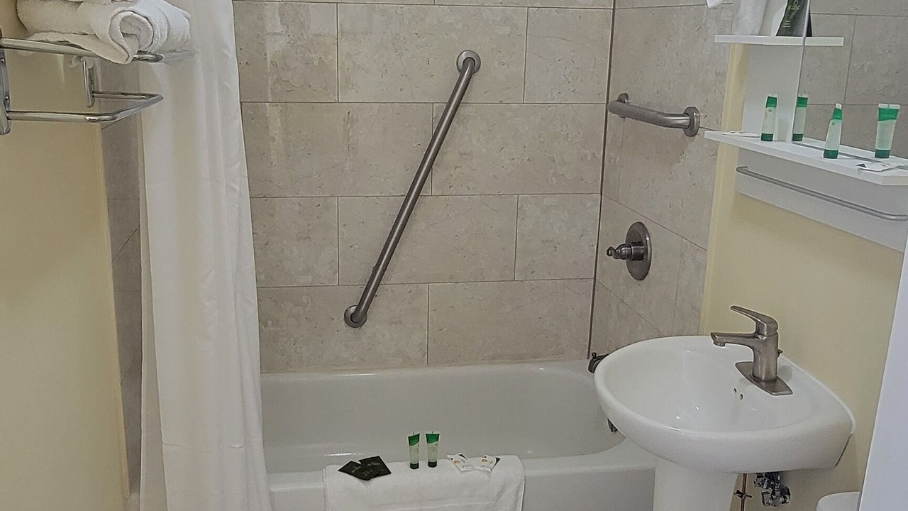 Photo of Bathroom in Algoma District