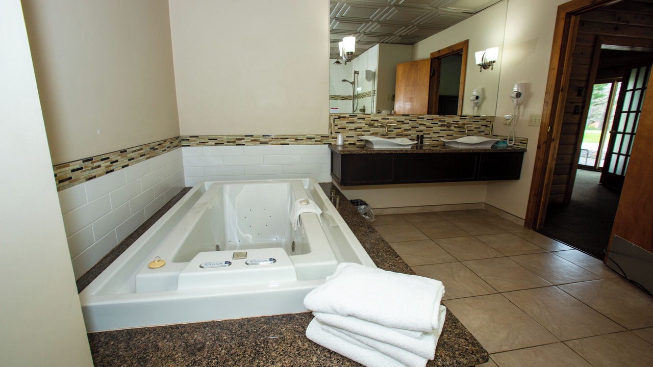 Photo of Bathroom in Grand Bend