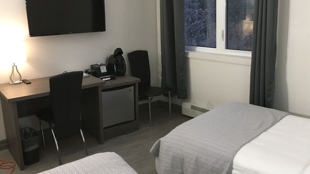 Photo of Bedroom in Grand Bend