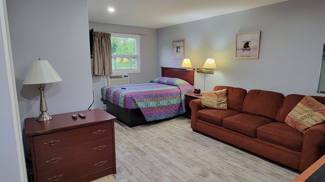 Photo of Bedroom in Cobourg