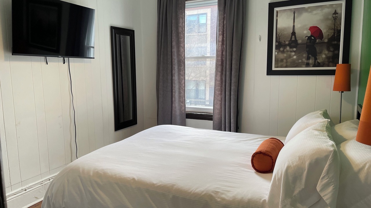 Photo of Bedroom in Downtown Ottawa