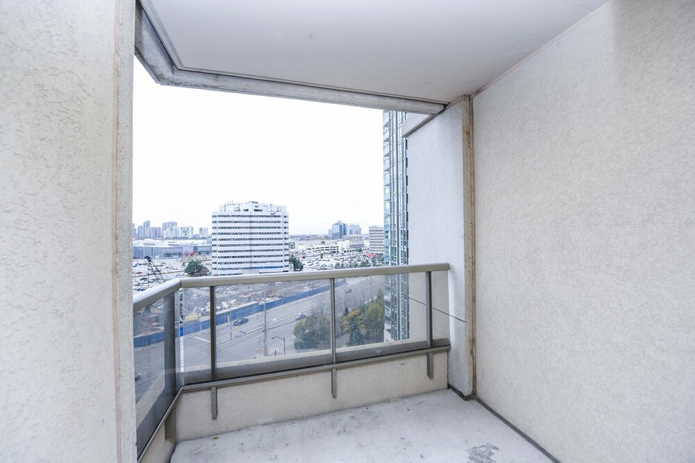 Photo of Patio Balcony in Downtown Mississauga