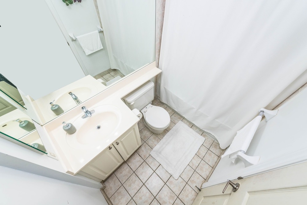Photo of Bathroom in Downtown Mississauga