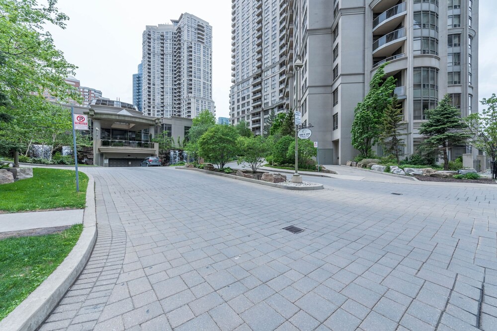 Photo of Outdoor in Downtown Mississauga