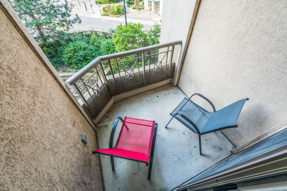Photo of Patio Balcony in Downtown Mississauga