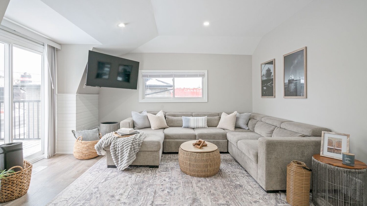Photo of Livingroom in Ontario