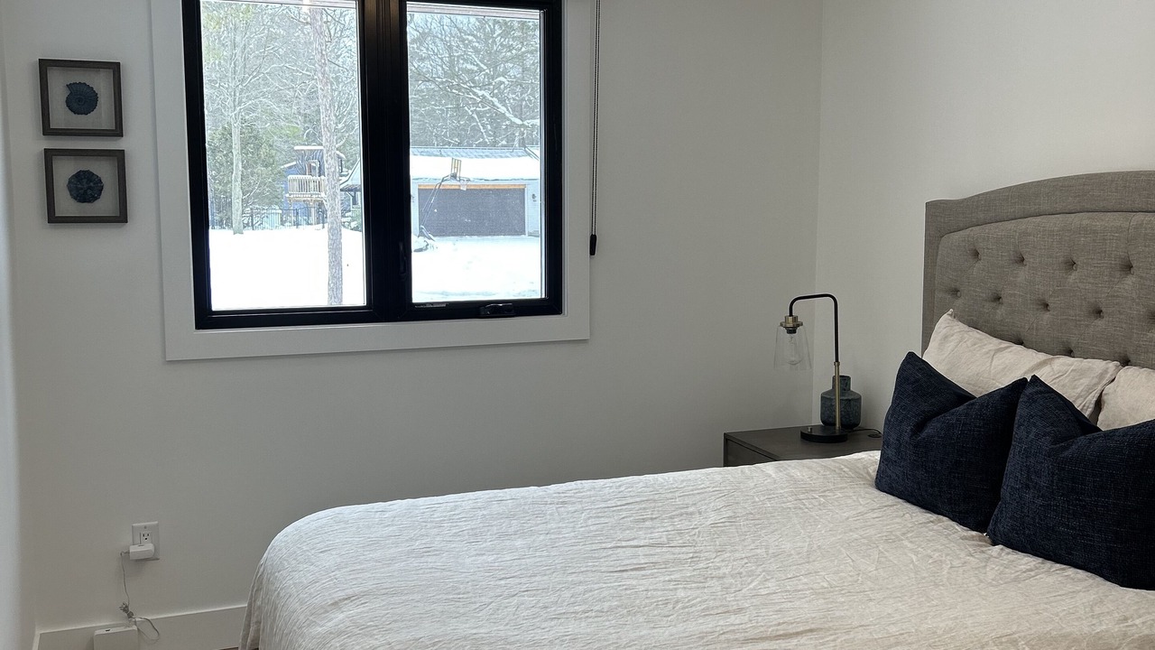 Photo of Bedroom in Grand Bend
