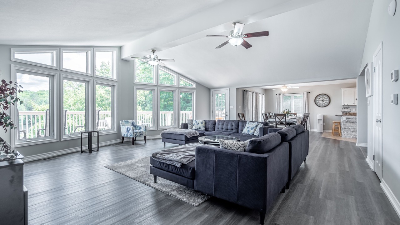 Photo of Livingroom in Minden Hills