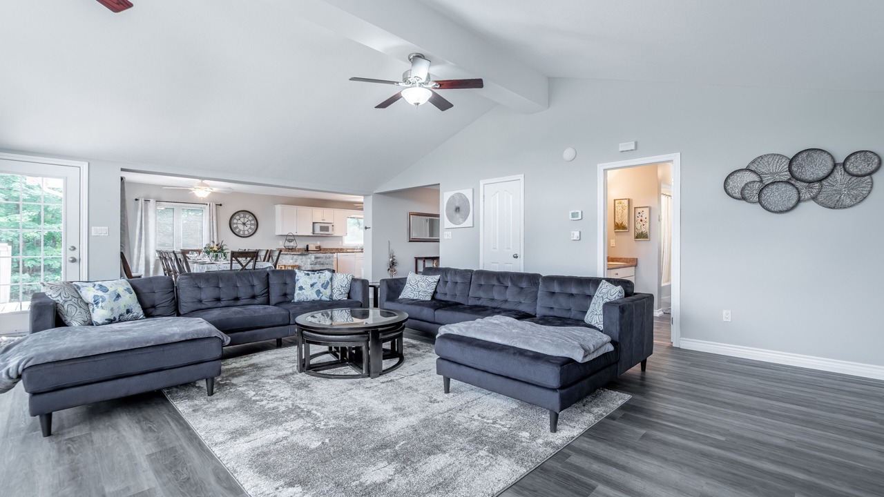 Photo of Livingroom in Minden Hills