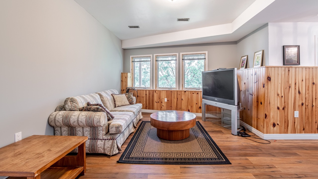 Photo of Livingroom in Minden Hills