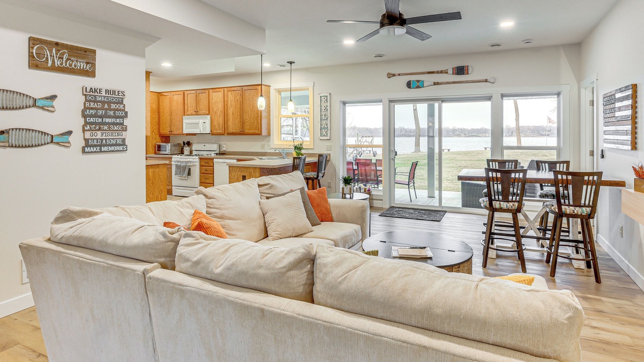 Photo of Livingroom in Waterville