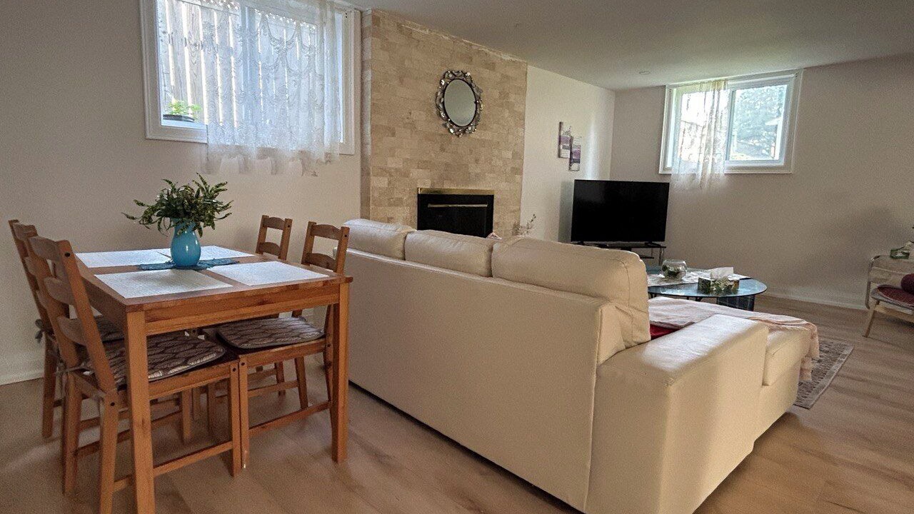 Photo of Livingroom in Cooksville