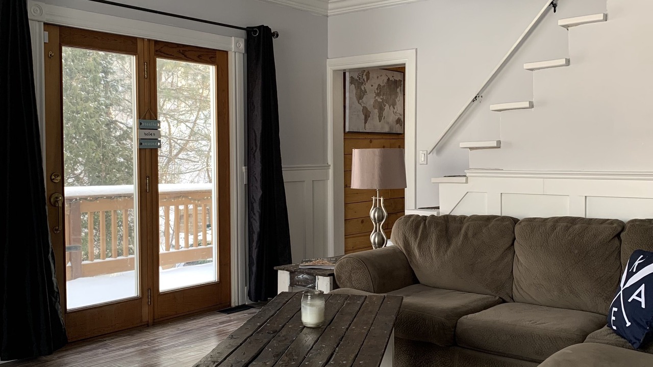 Photo of Livingroom in Timmins