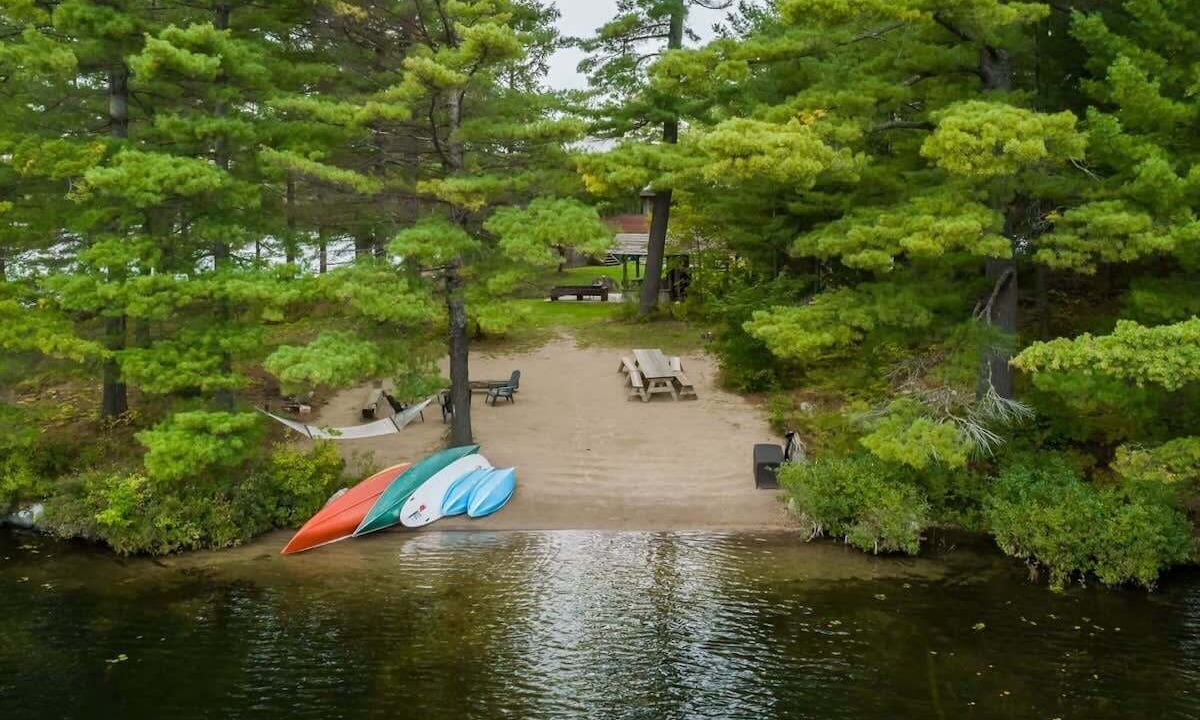Photo of Others in Utterson