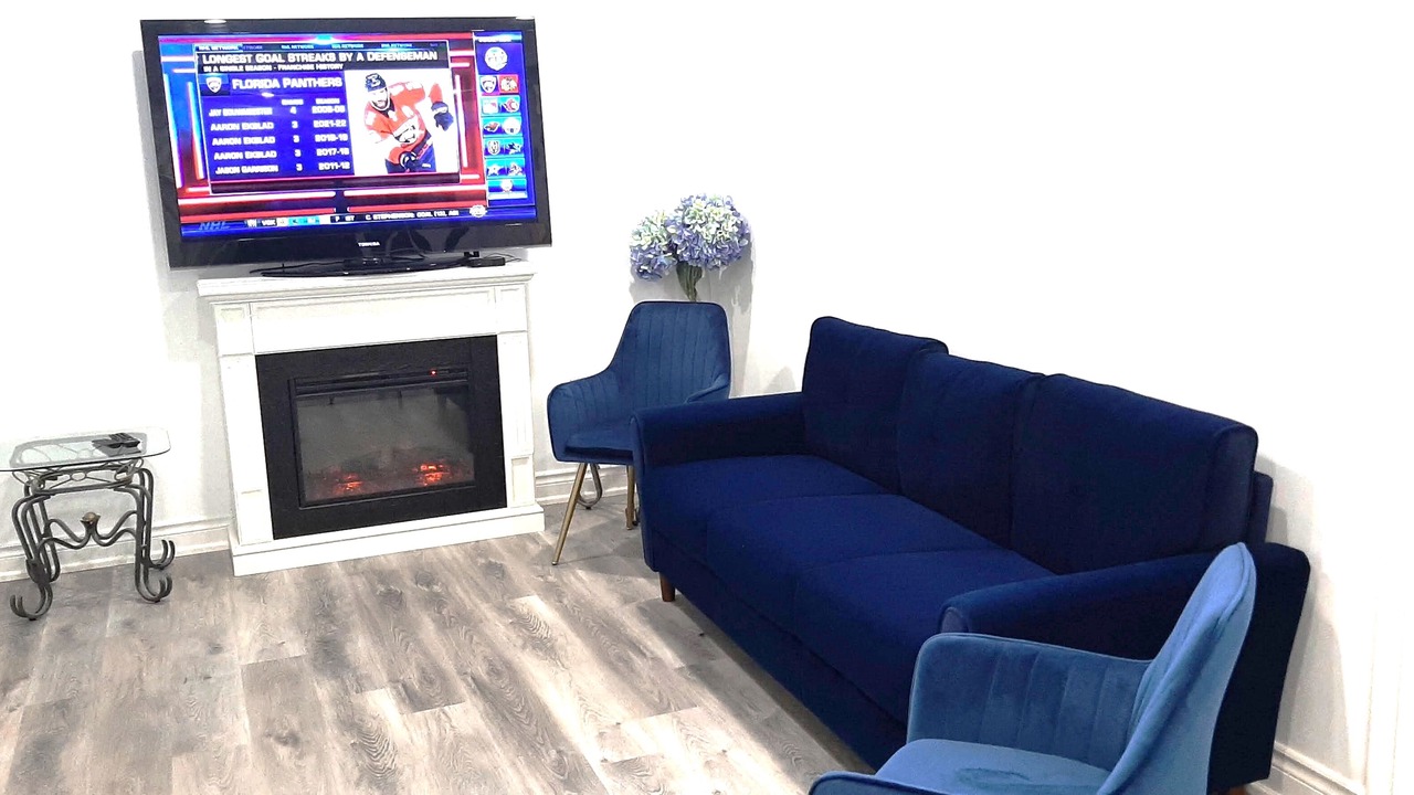 Photo of Livingroom in Newmarket