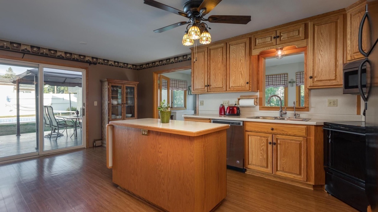 Photo of Kitchen in Starbuck