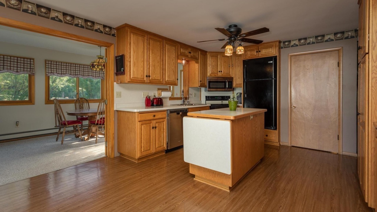 Photo of Kitchen in Starbuck