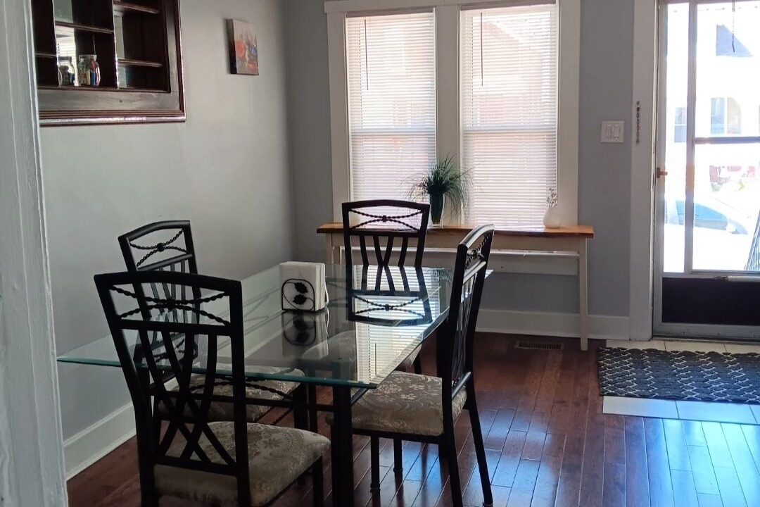 Photo of Livingroom in East Windsor
