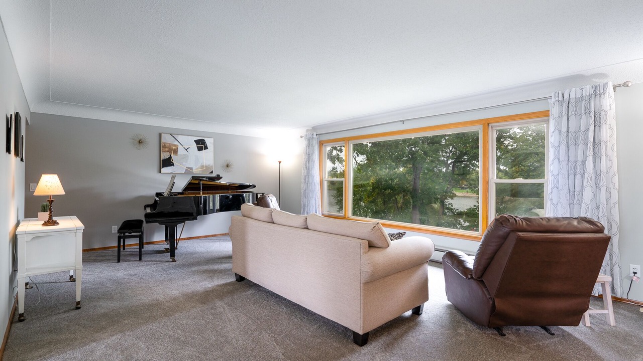 Photo of Bedroom in Champlin