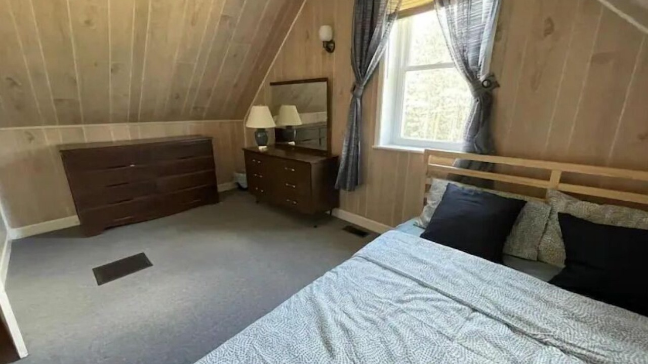 Photo of Bedroom in South Algonquin
