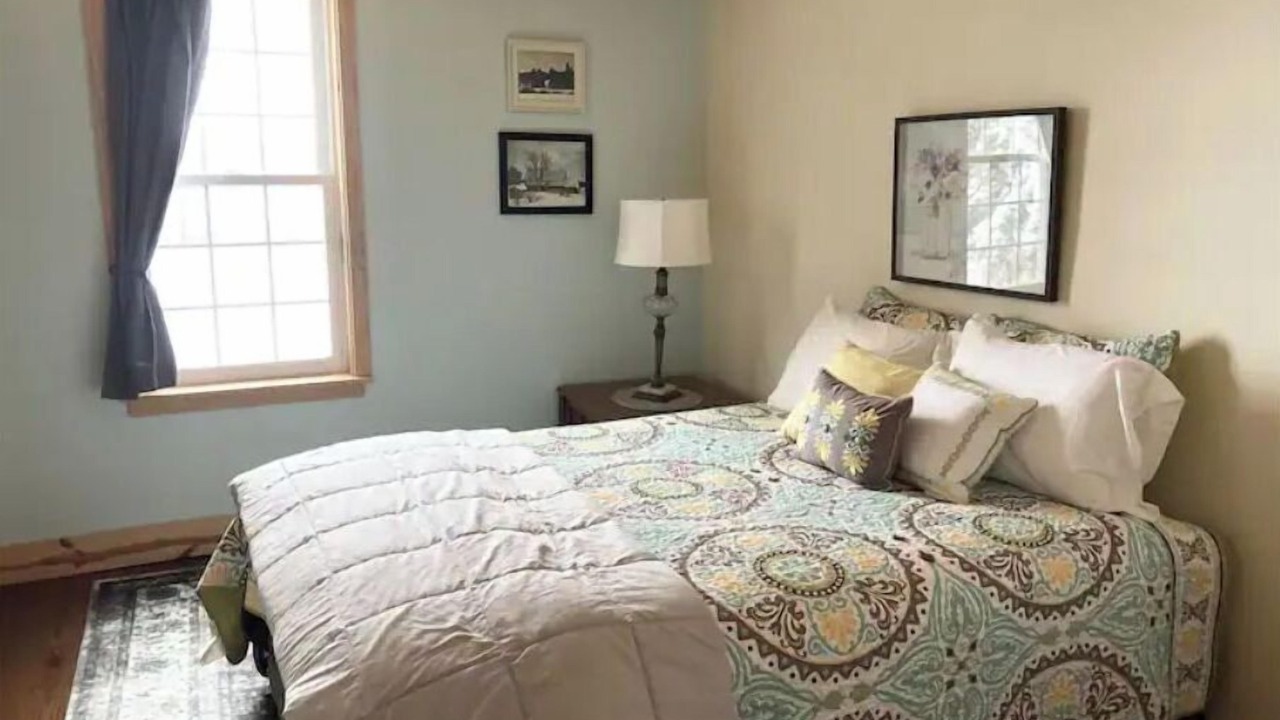 Photo of Bedroom in Orr