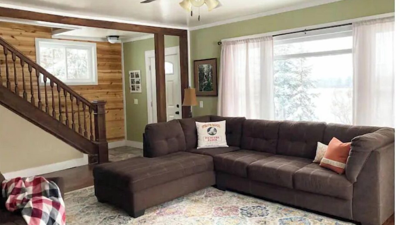 Photo of Livingroom in Orr