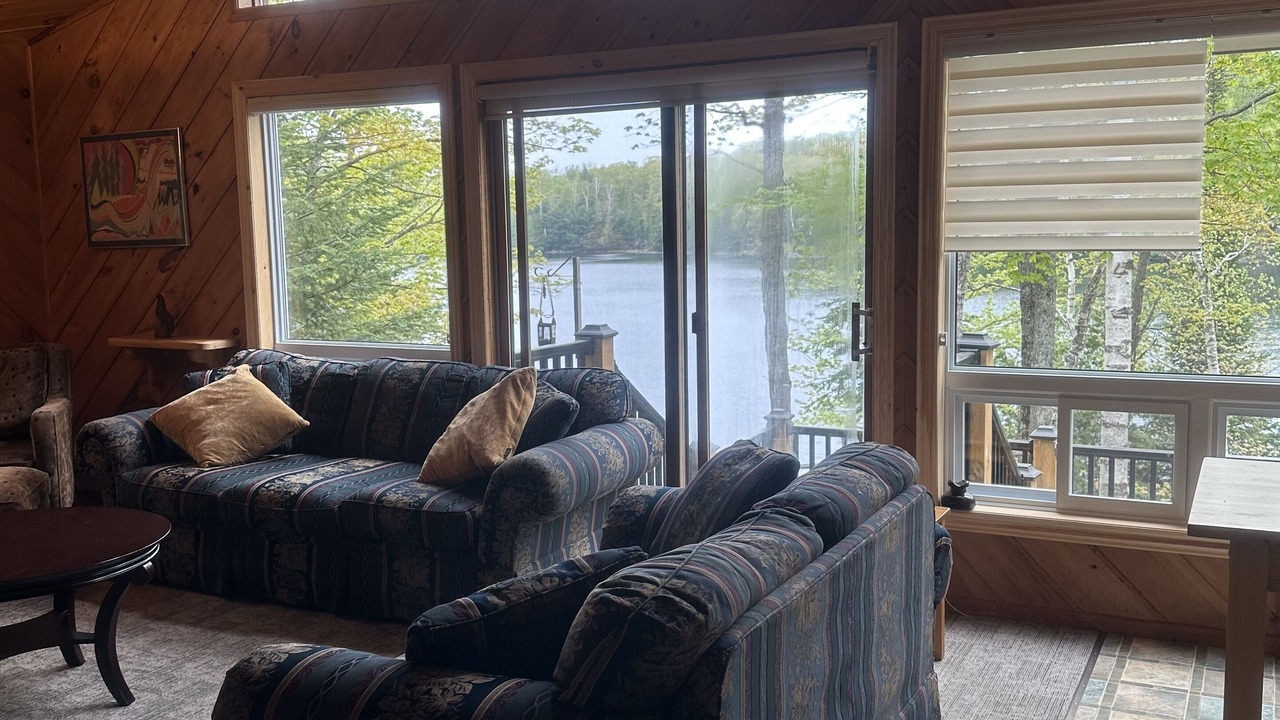 Photo of Livingroom in Harcourt