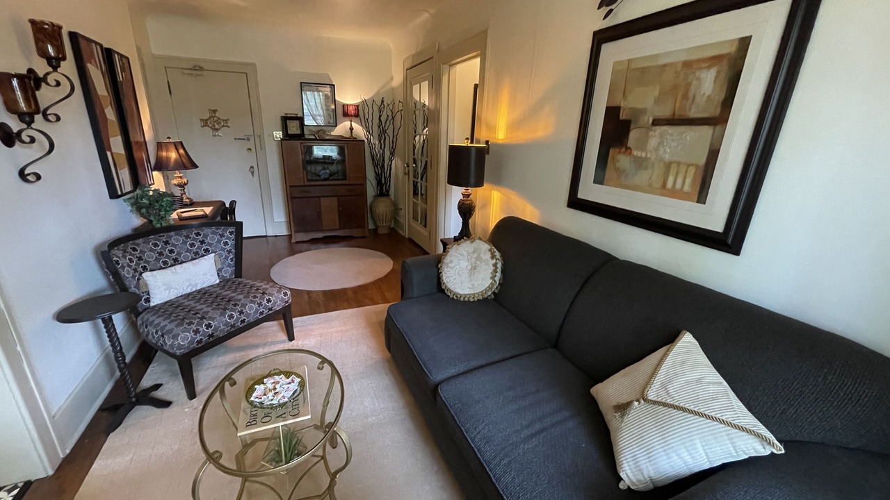 Photo of Livingroom in South Central