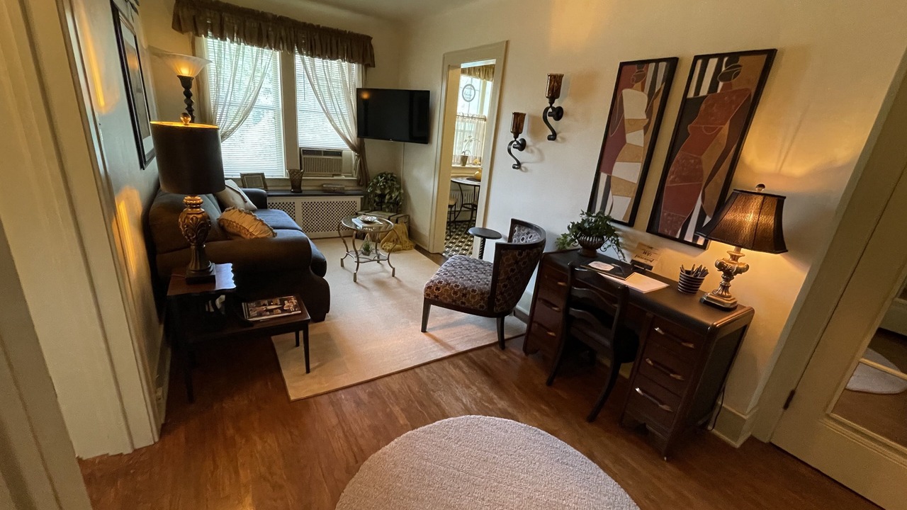 Photo of Livingroom in South Central