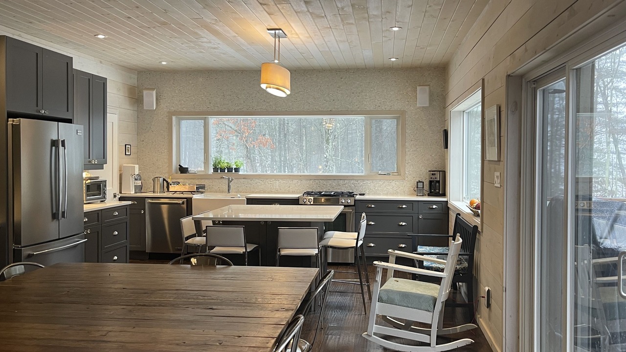 Photo of Bedroom in Trent Lakes