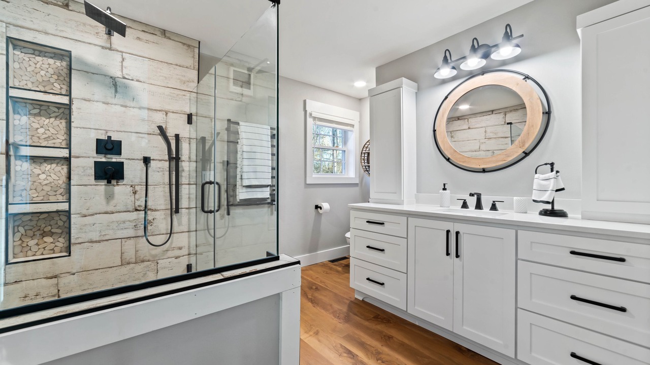 Photo of Bathroom in Saginaw
