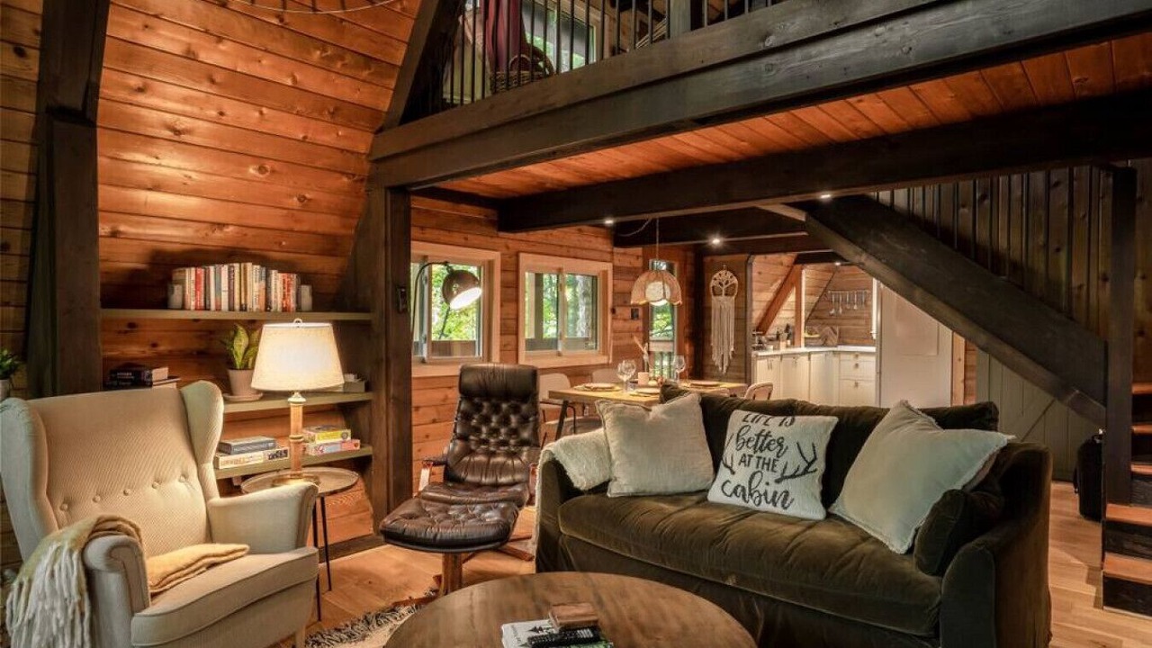 Photo of Livingroom in Huntsville