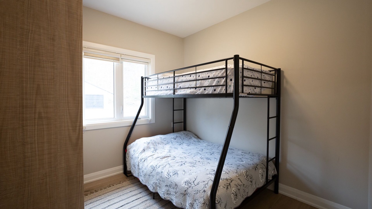 Photo of Bedroom in Algonquin Highlands