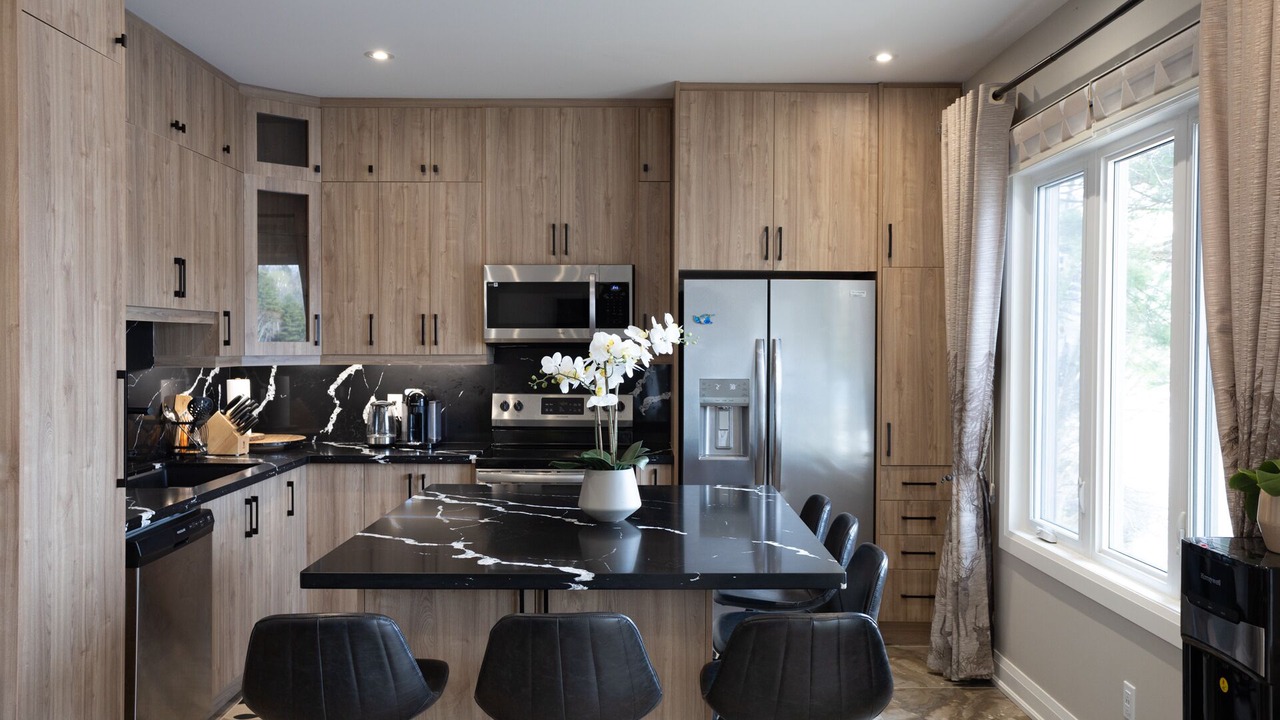 Photo of Kitchen in Algonquin Highlands