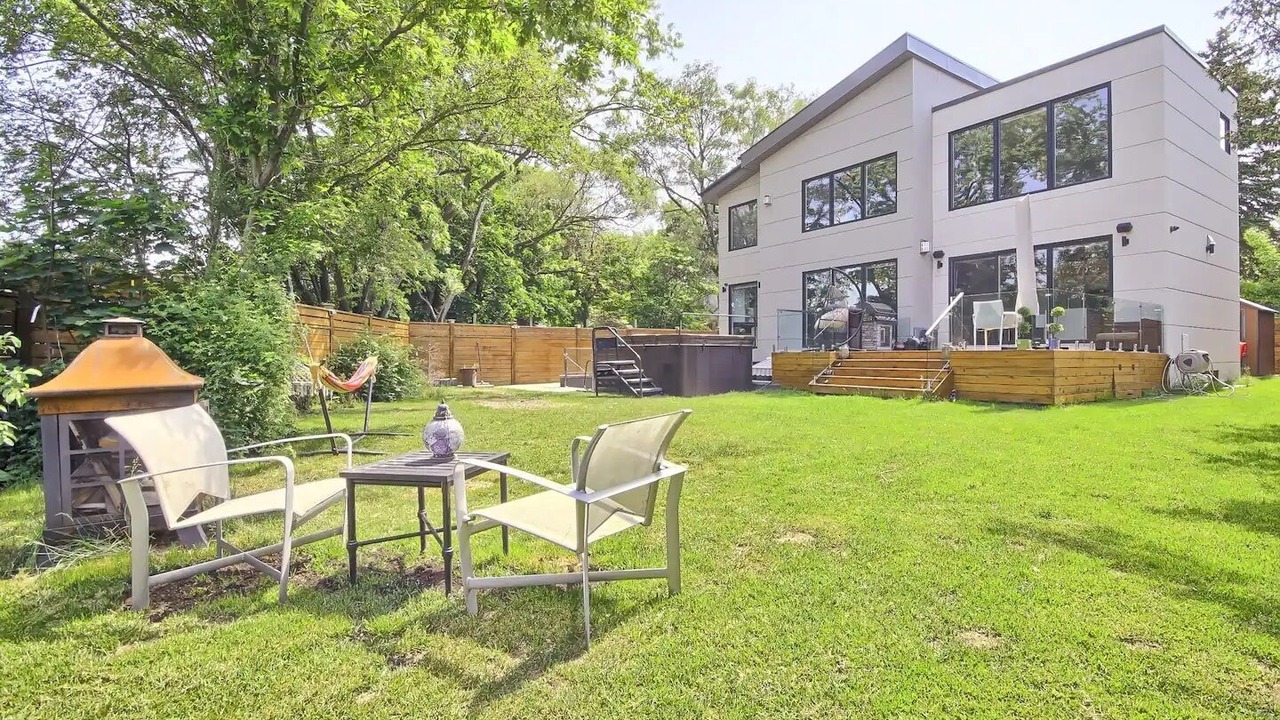 Photo of Outdoor in Willowdale