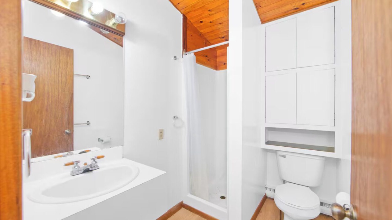 Photo of Bathroom in Cavan-Monaghan