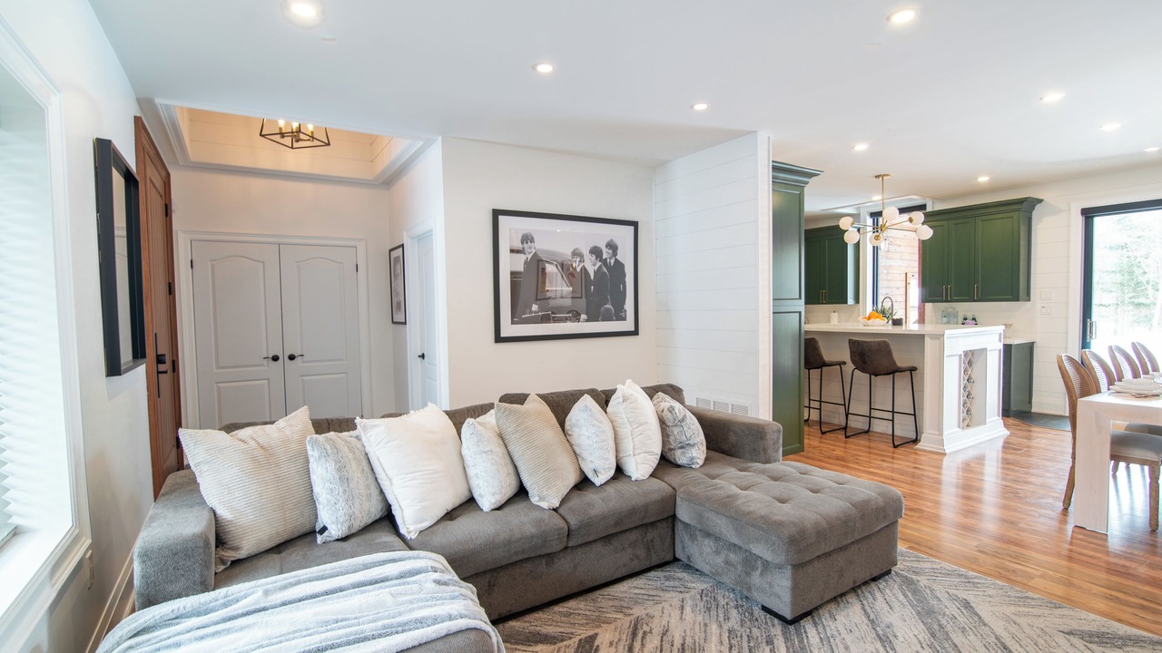 Photo of Livingroom in Barrie