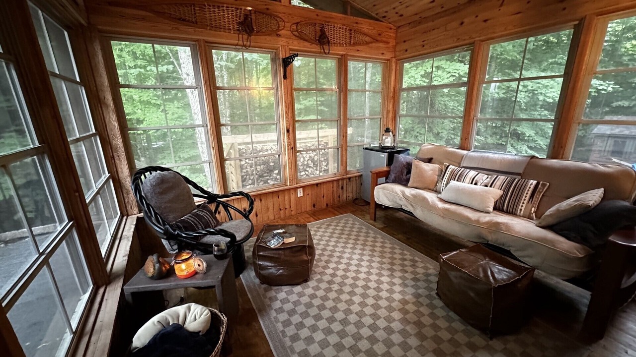 Photo of Livingroom in North Kawartha