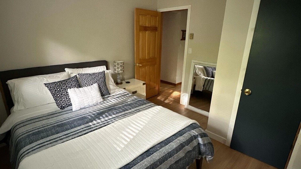 Photo of Bedroom in North Kawartha