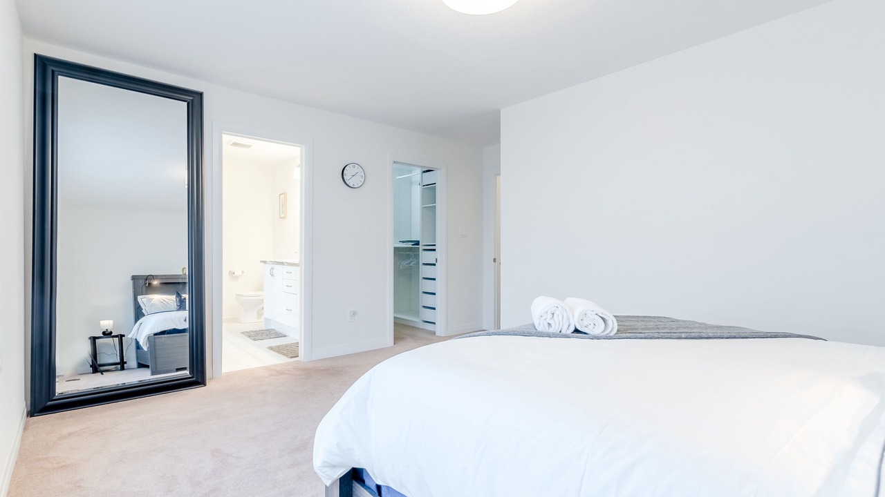 Photo of Bedroom in County of Brant
