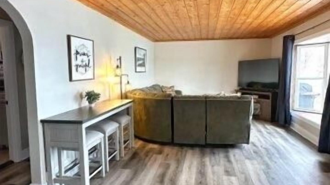 Photo of Livingroom in Rush City
