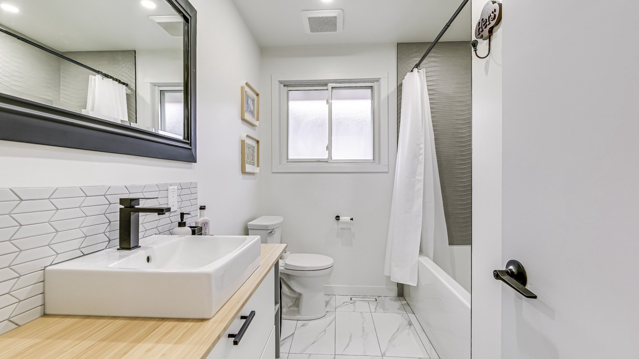 Photo of Bathroom in Grimsby
