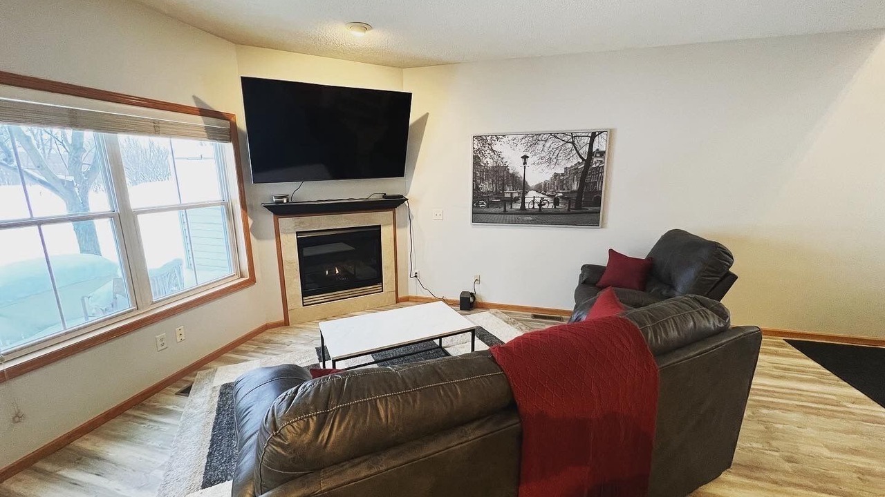 Photo of Livingroom in Oakdale