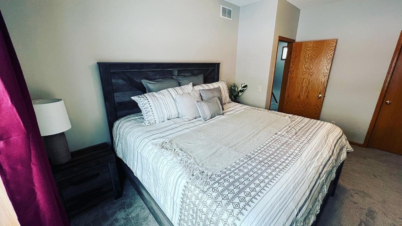 Photo of Bedroom in Oakdale